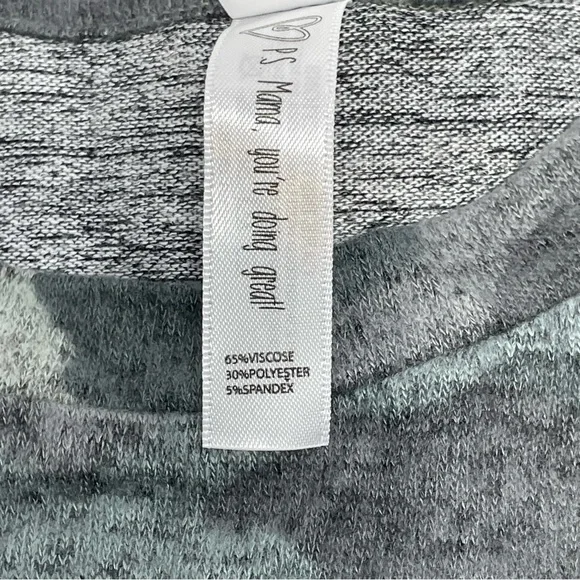 Latched Mama Nursing Long Sleeve Tops size XS lot of 4 - Picture 4 of 16